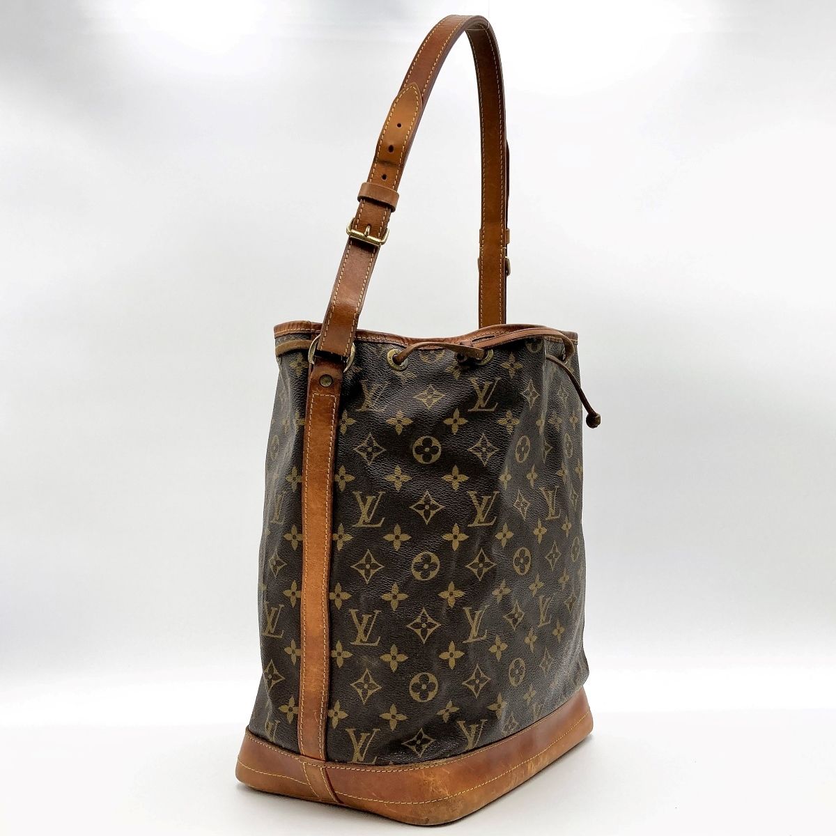 【中古】ルイヴィトン ノエ ショルダーバッグ 巾着型 モノグラム M42224