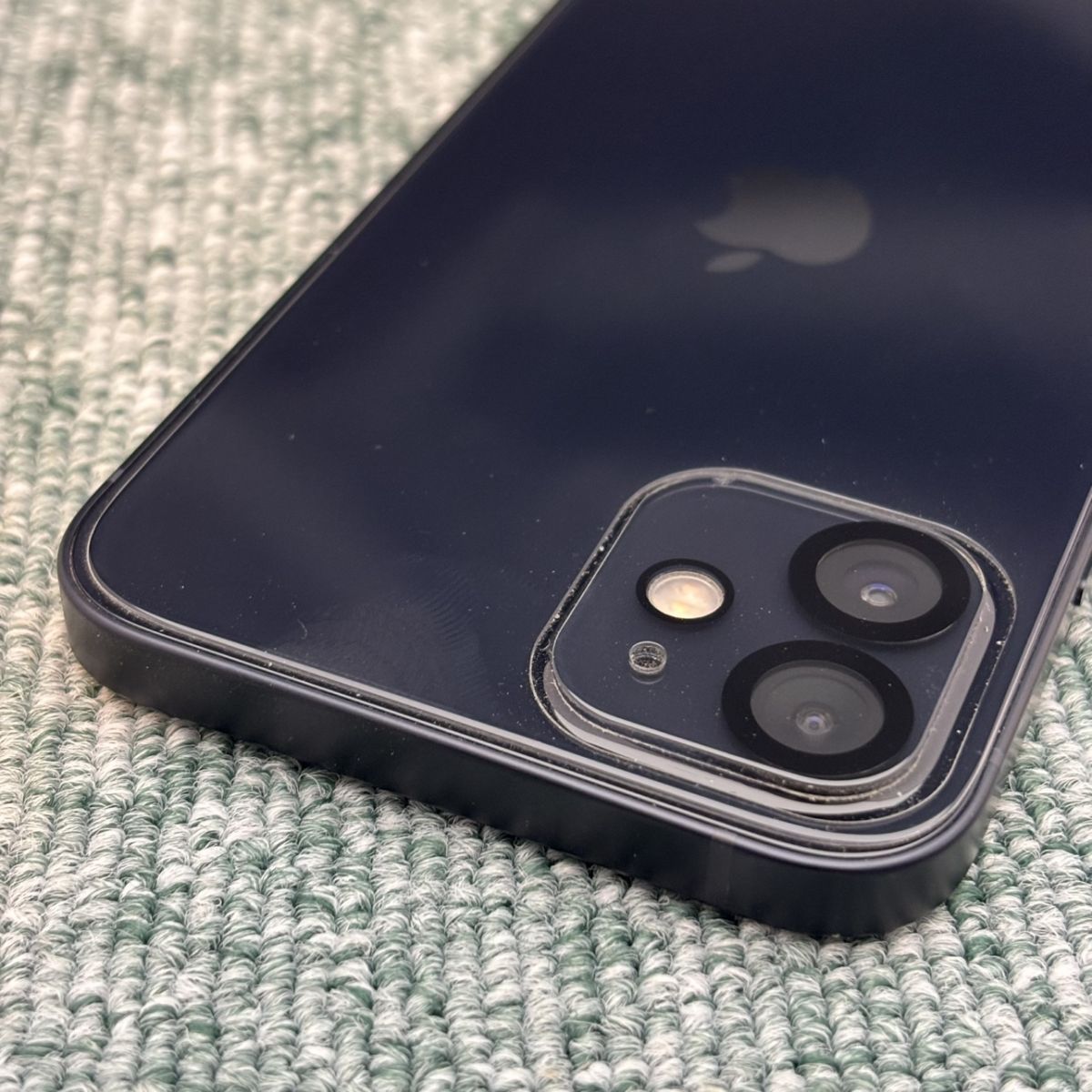 ◎ simロックなし Apple iPhone12 128GB MGHU3J A ブラック AU版〇端末 両面 カメラに保護ガラス取付中 バッテリー容量90％ CHRISTIANNAURATH_COM_BR