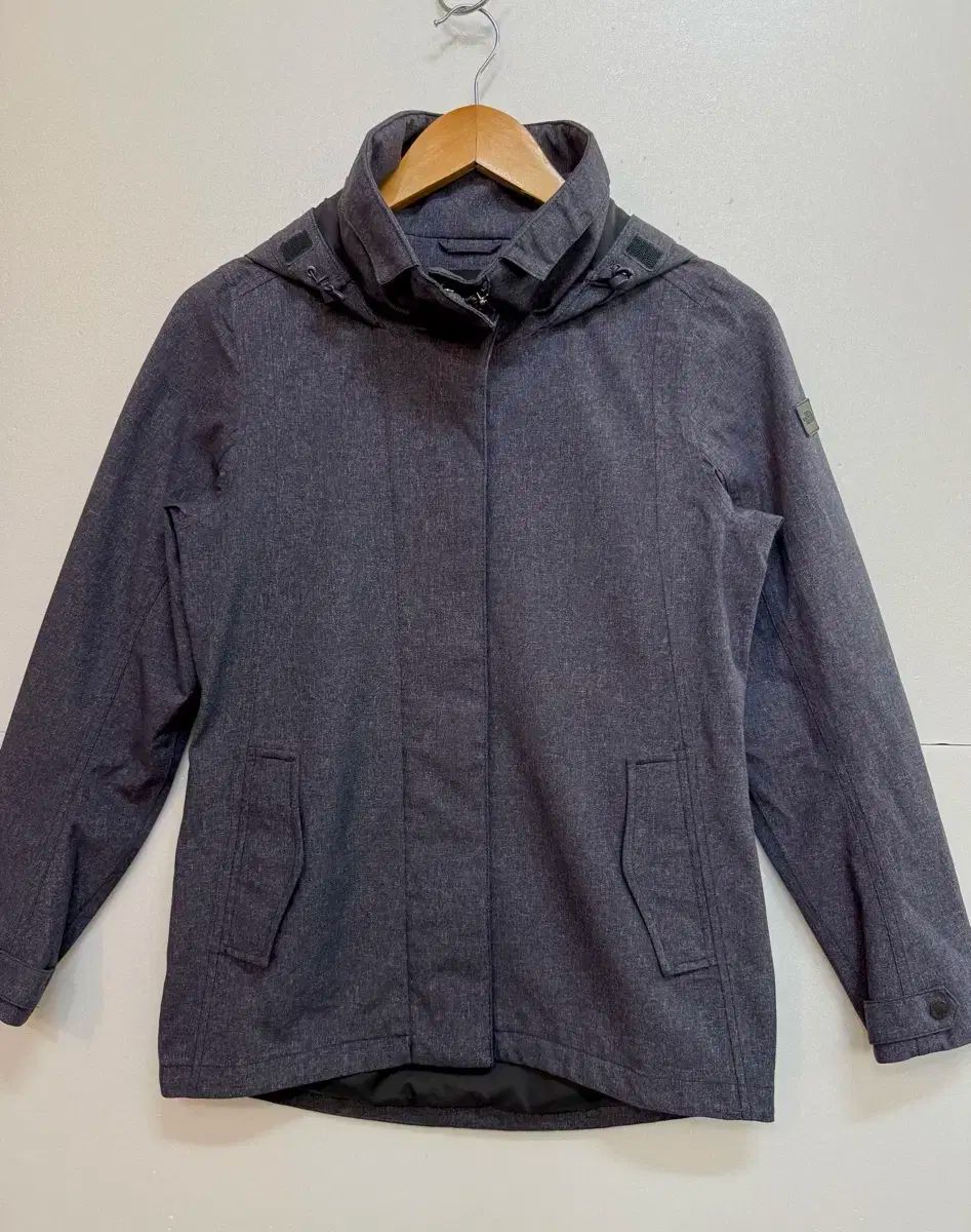 THE NORTH FACE ザ ノース フェイス レディース ウィンドブレーカー XS 55 サイズ