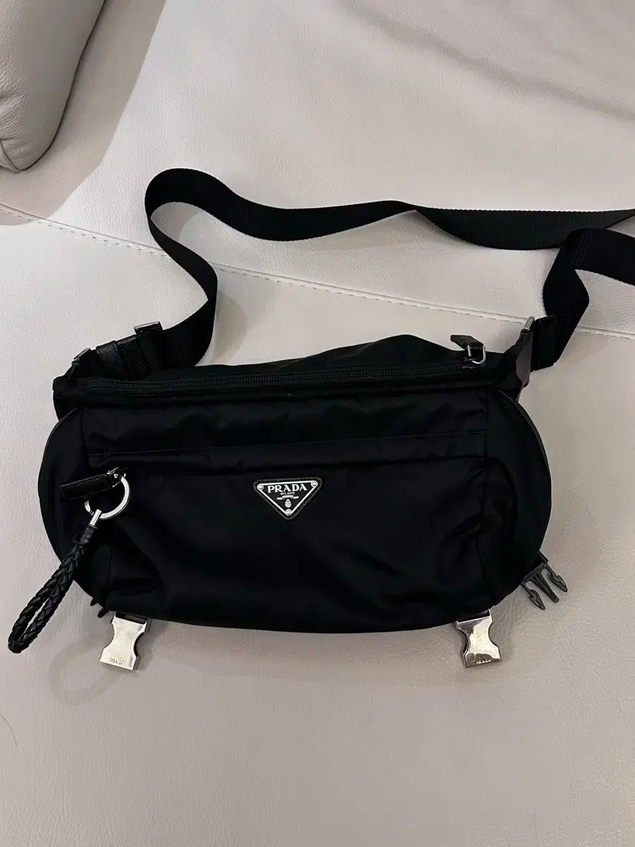 PRADA プラダ ナイロン プラダ ショルダーバッグ クロスバッグ ラージ ブラック 2VH991