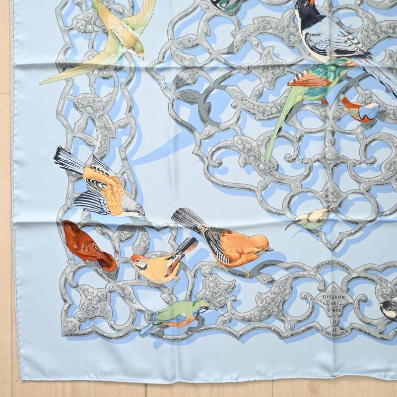 HERMES インドとヒマラヤの小鳥たち スカーフ カレ 90 ライトブルー