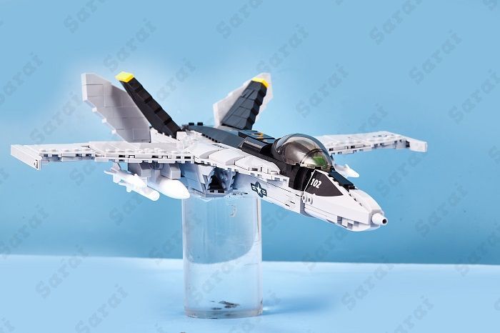 LEGO レゴ 互換 ブロック 模型 プラモデル 戦闘攻撃機 FA-18 スーパーホーネット アメリカ軍 US 米軍 ミニフィグ 大人 ミリタリー 互換品  フィギュア 人形 軍隊 軍事 兵隊 武器 兵士 スワット 銃 誕プレ ギフト キッズ 男の子 おもちゃ - メルカリ