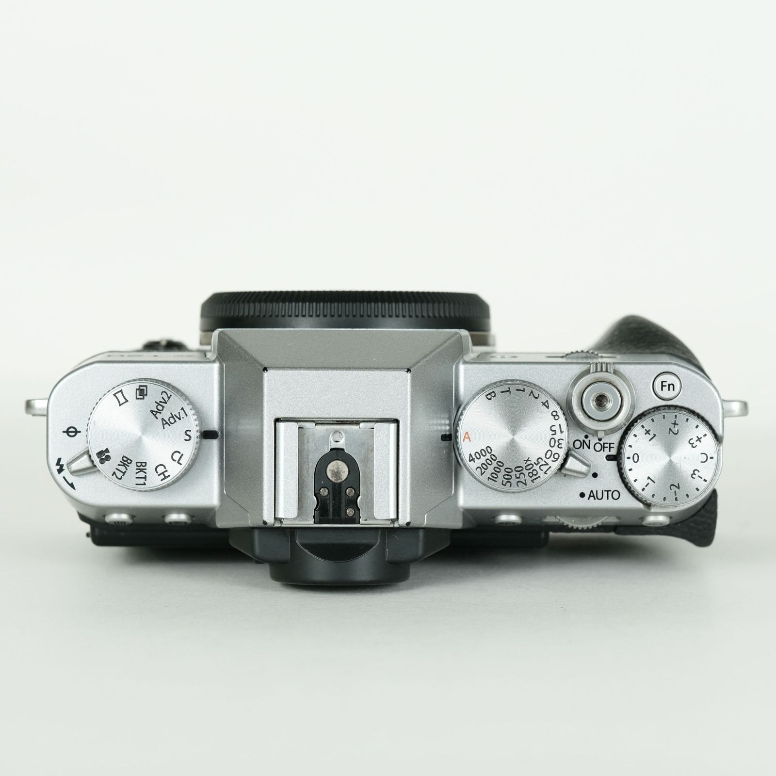 FUJIFILM X-T5 シルバー シャッター数2509回 アクセサリー多数 FUJIFILM X-T5 シルバー シャッター数2509回 アクセサリー多数