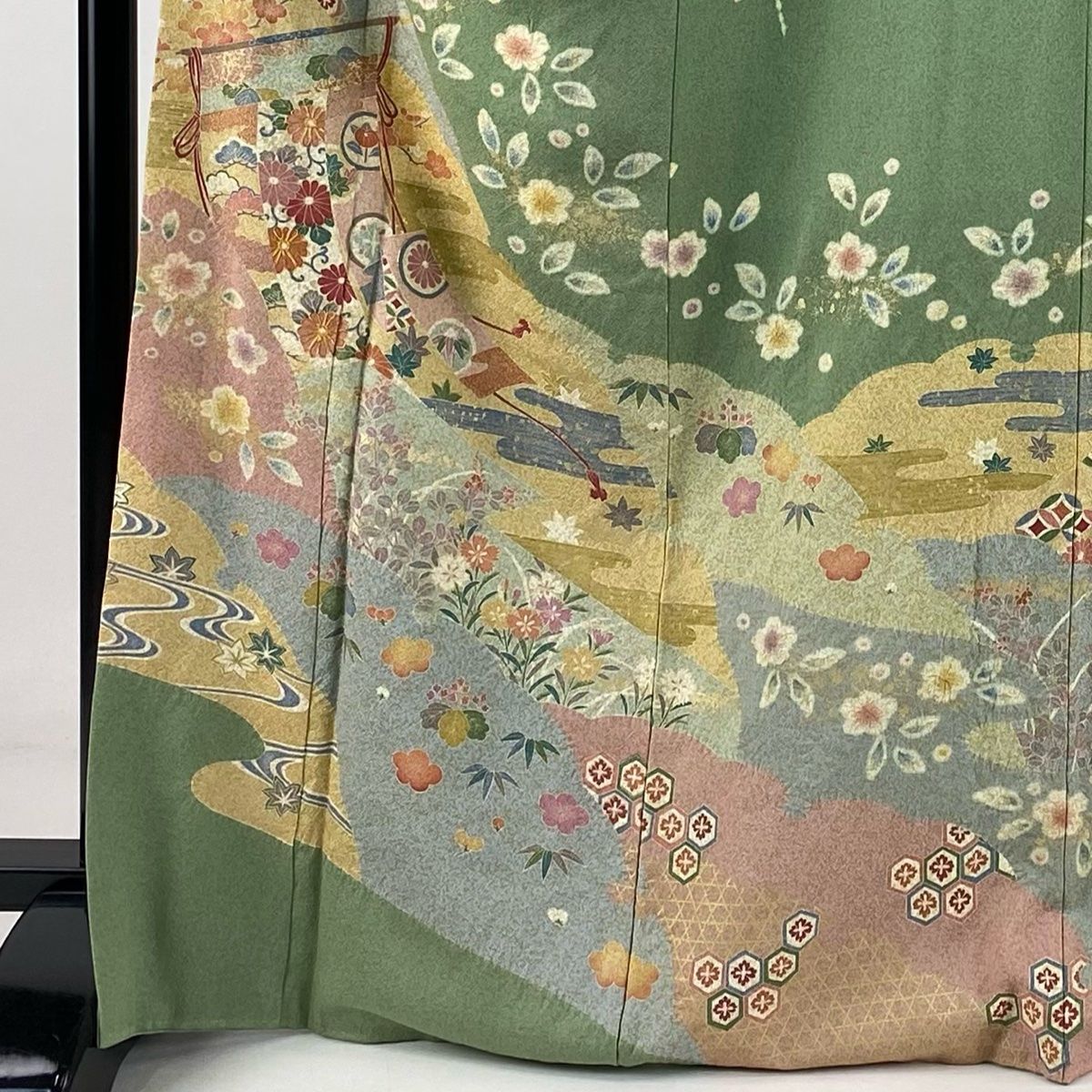 訪問着 身丈169cm 裄丈70cm L 袷 几帳 草花 金糸 金彩 薄緑 正絹 美品