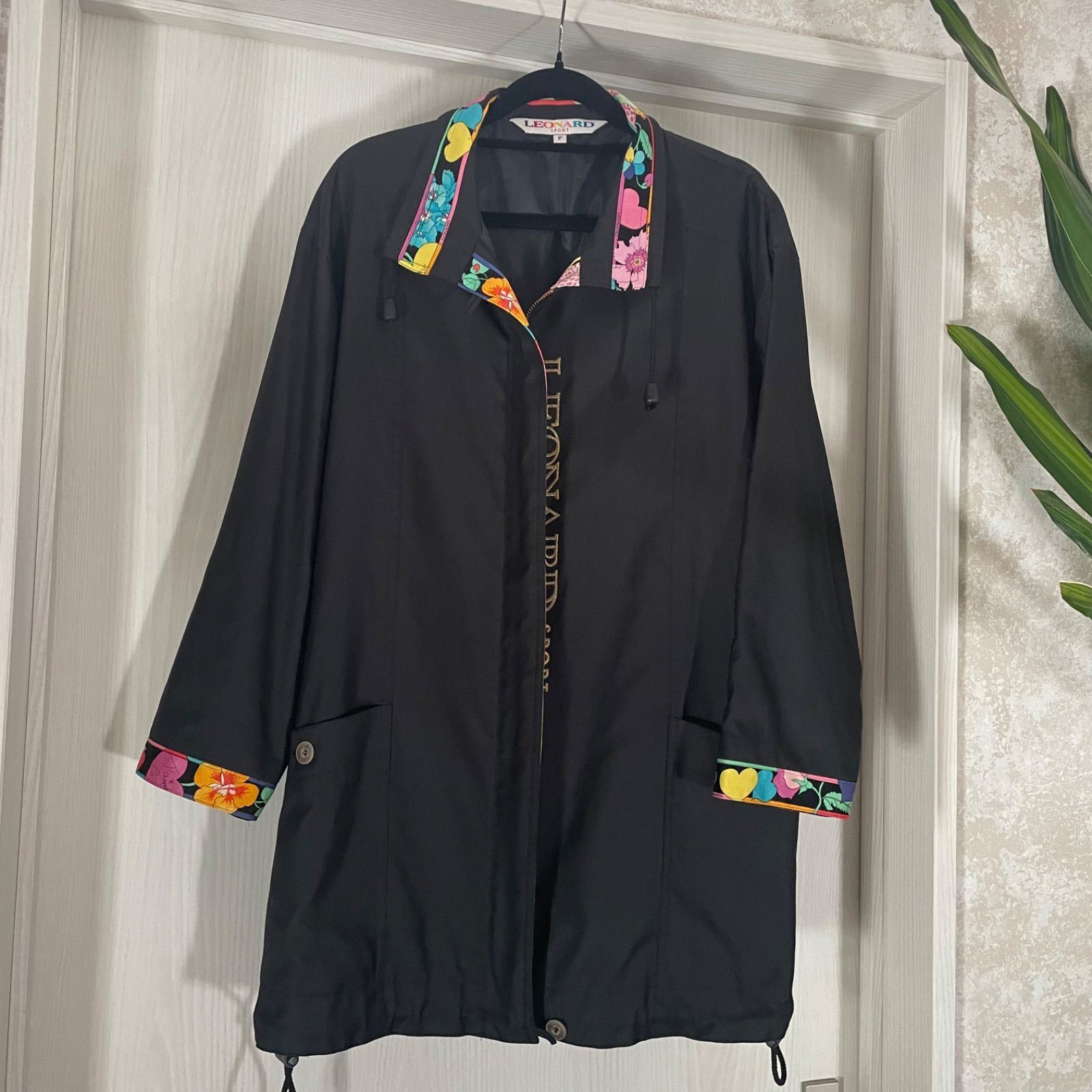 新品】レオナール LEONARD コート 薄手 ジャケット 黒 花柄 匿名
