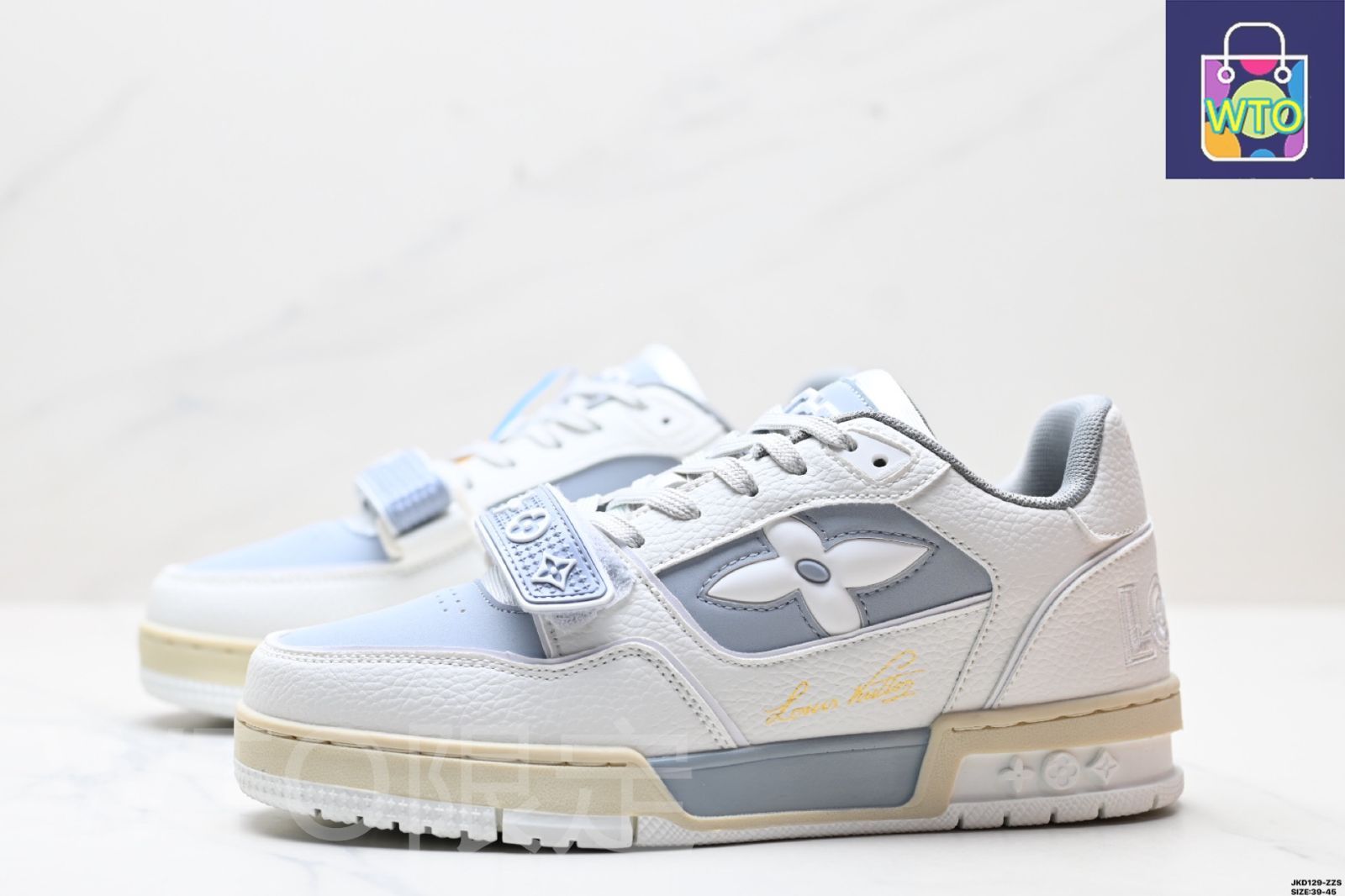 新品のLVルイ・ヴィトン Louis Vuitton Trainer スニーカー ロー