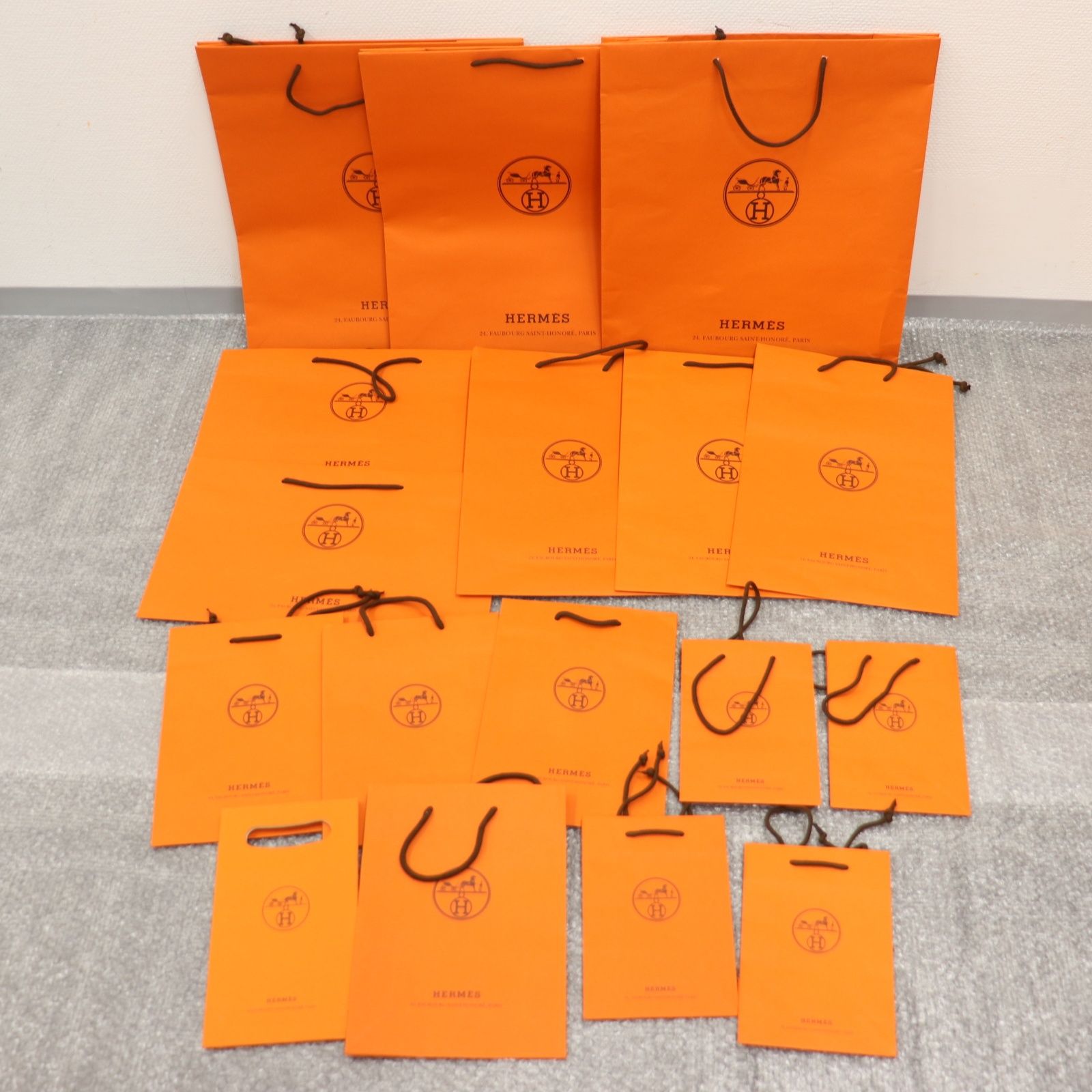 IT9FK22LLEZ2 HERMES エルメス 純正 BOX 箱 44個 紙袋