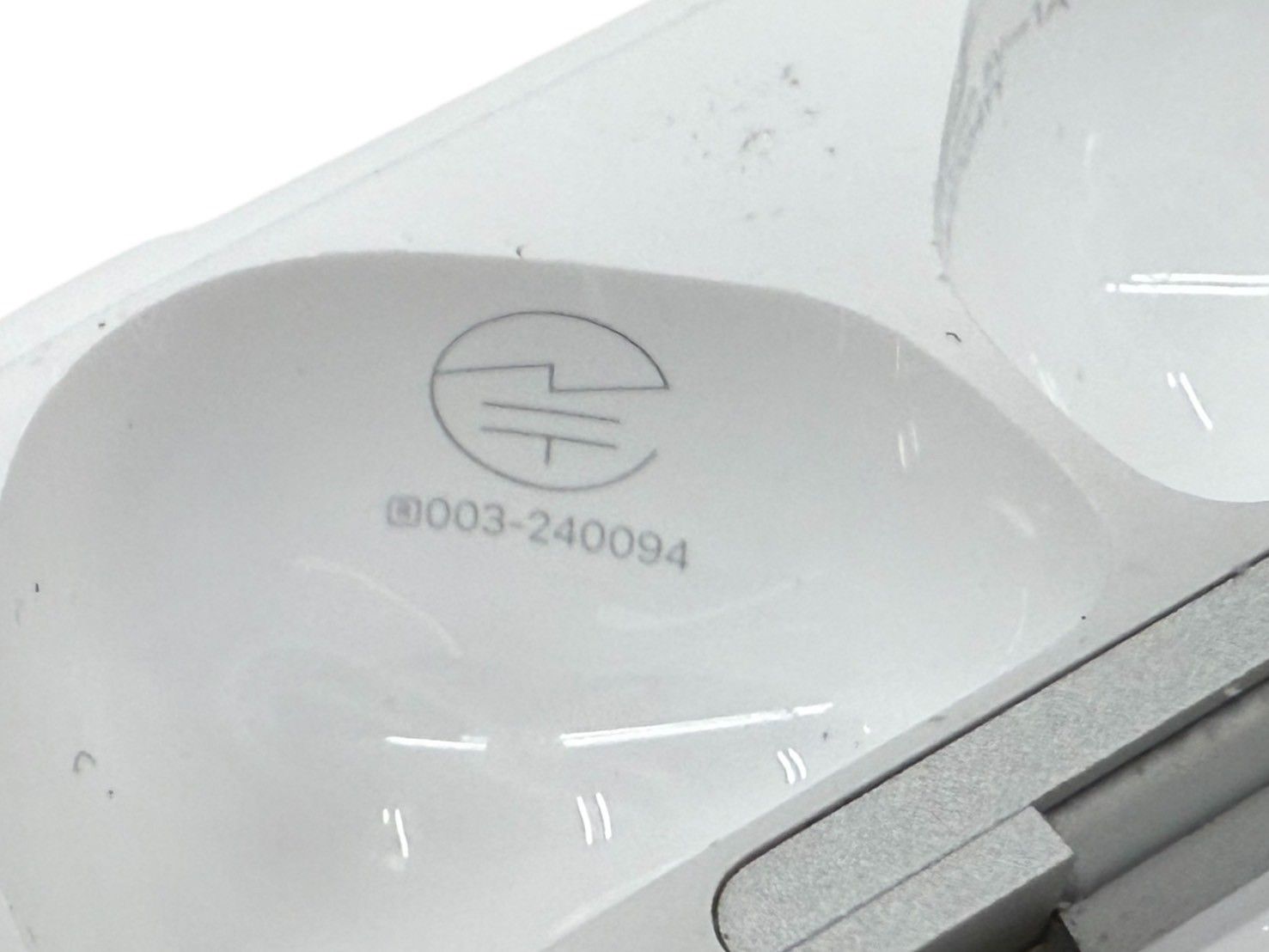 AirPods 4