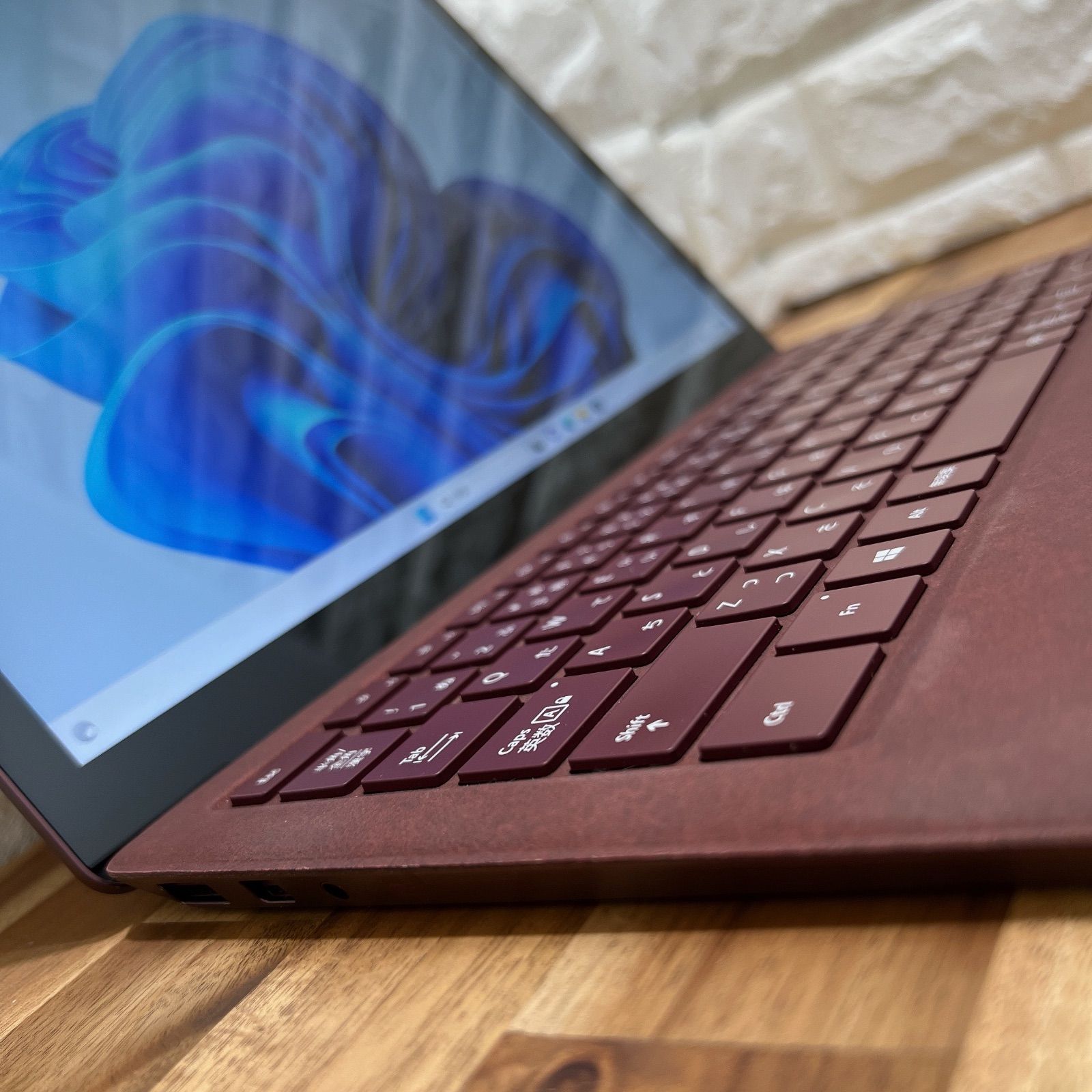 ☘Surface laptop☘Core i5第7世代☘爆速SSD256GB搭載 www.alberobello.se