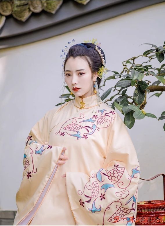 中国風 魚蓮明制漢服