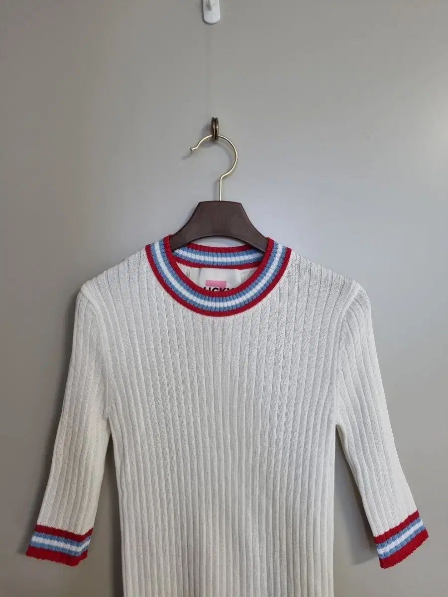 LUCKY CHOUETTE ラッキーシュエトゥ 白 リブ 半袖 ニット