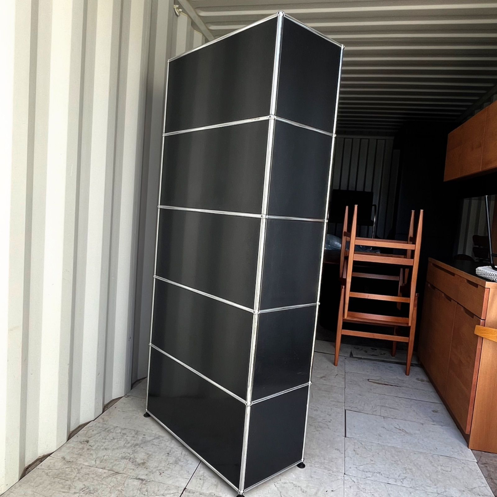 取付無料！USMハラー 1列5段 ブラックキャビネット おしゃれモダンシェルフ✨ 取付無料！USMハラー 1列5段 ブラックキャビネット おしゃれモダン