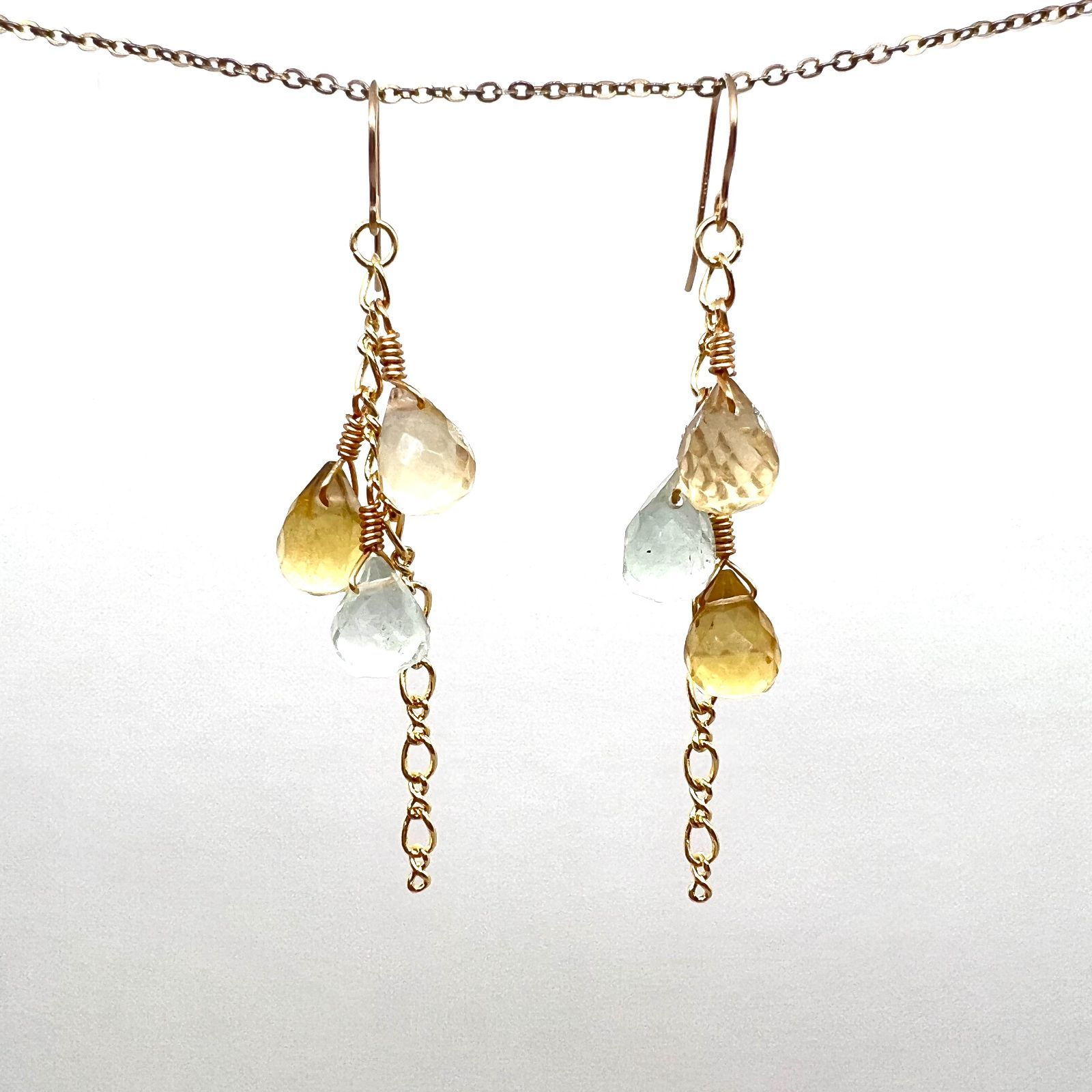 14kgf フローライトの蝶とあこやのピアス