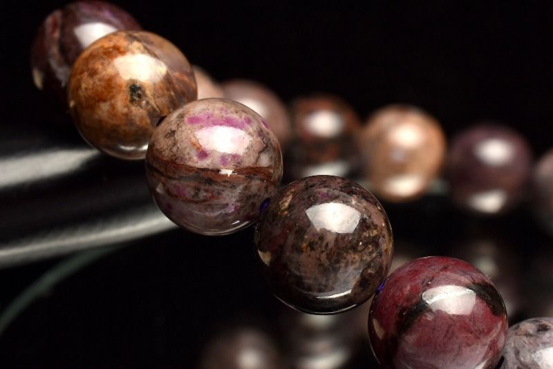 人気の商品を続々入荷。 １点物 癒やしの石 ブラウン スギライト 杉石 10mm ブレスレット パワーストーン 天然石 _MA8723 使った感じのする