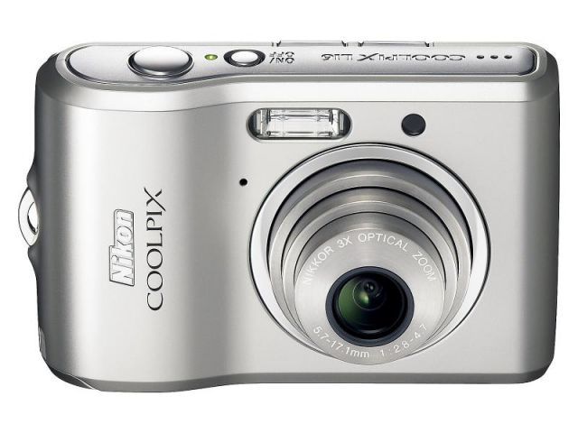 Nikon COOLPIX S570 デジタルカメラ　シルバー Amazon | Nikon デジタルカメラ COOLPIX (クールピクス) S570