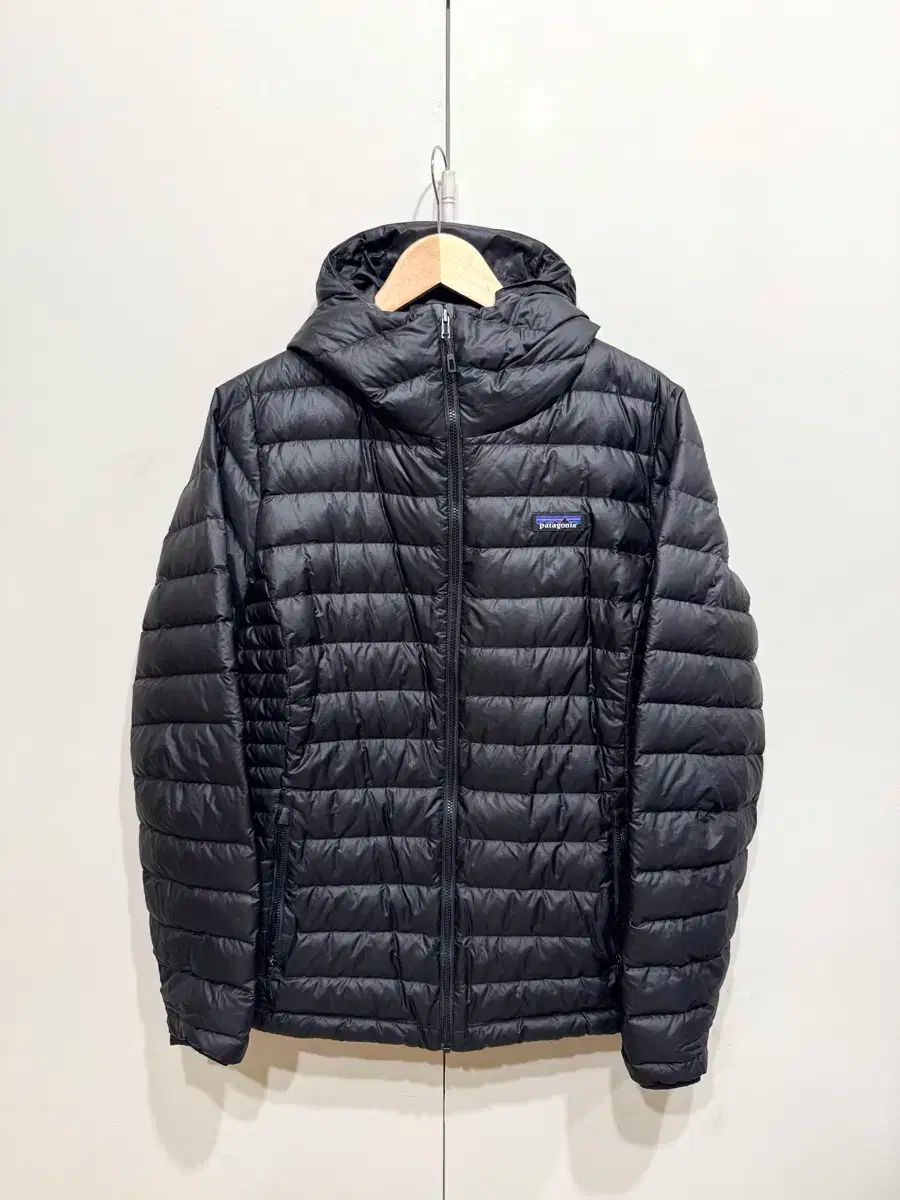 patagonia パタゴニア ウーマンズ ダウン セーター フーディー