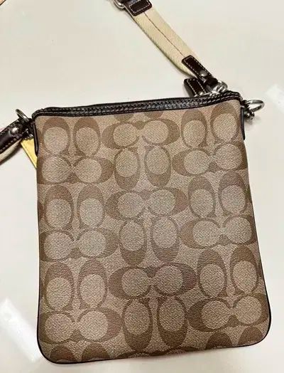COACH シグネチャー クロスバッグ DECORATOM_COM_BR