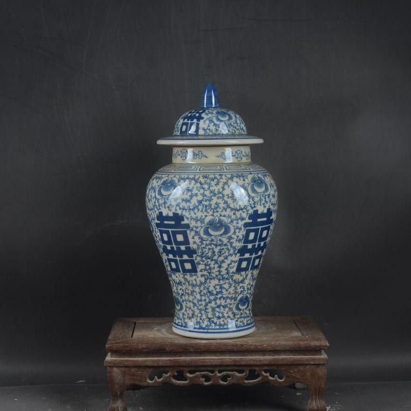 青花喜字纏枝蓮蓋缶 景徳鎮 陶磁器 装飾品 現代工芸品 美術品 置物 青花喜字纏枝蓮蓋缶 景徳鎮 陶磁器 装飾品 現代工芸
