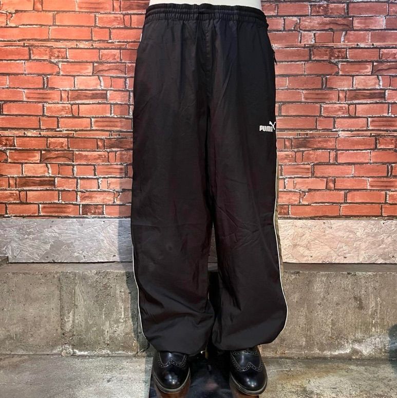 y2k puma ワイドジャージパンツ　ナイロンパンツ　バギーパンツ　色味 USA古着 00s adidas ナイロンパンツ ワイド baggy Y2K 古着通販古着
