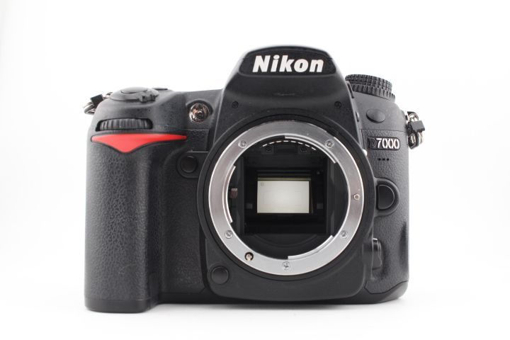 ★極上級★Nikon ニコン D7000 ブラック　ボディ 名機 Amazon.com : Nikon D7000 DSLR (Body Only) (OLD MODEL) : Slr