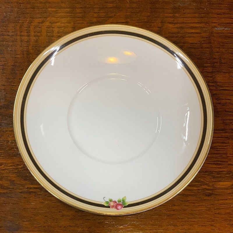 廃盤 ウェッジウッド クリオ カップ＆ソーサー 1客 WEDGWOOD CLIO 金彩 英国 イギリス ボーンチャイナ ライン ストレート ウエッジウッド 【RU0126-6】