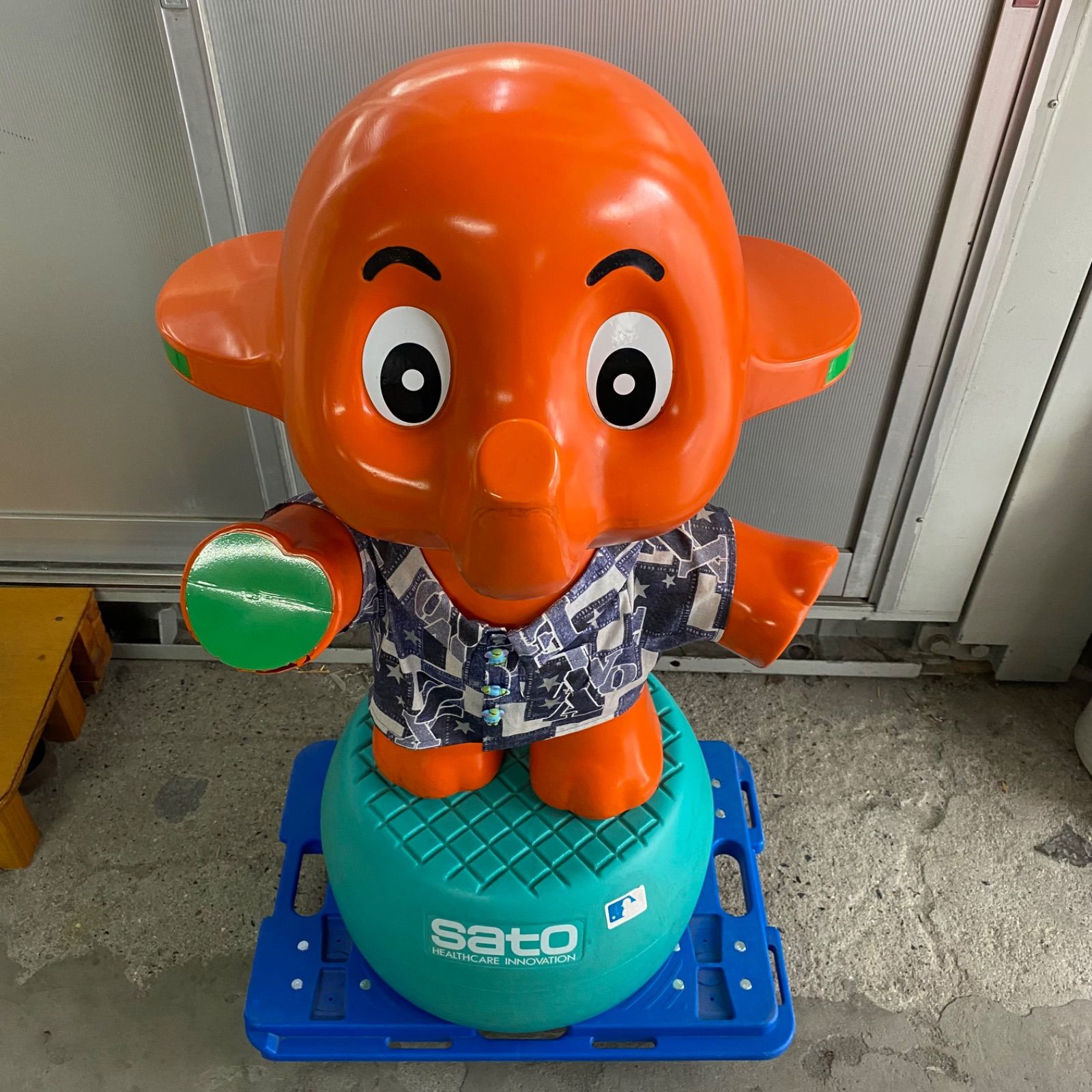 非売品 等身大 サトちゃん人形 置物 高さ約95cm 服付き SATO製薬 サト