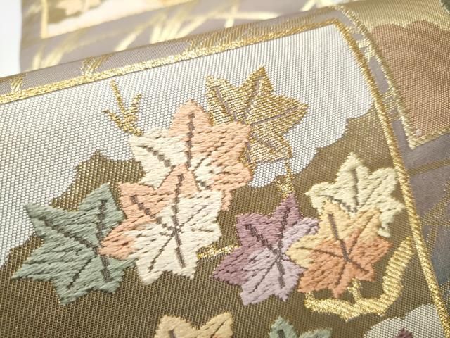 色紙草花文 金糸