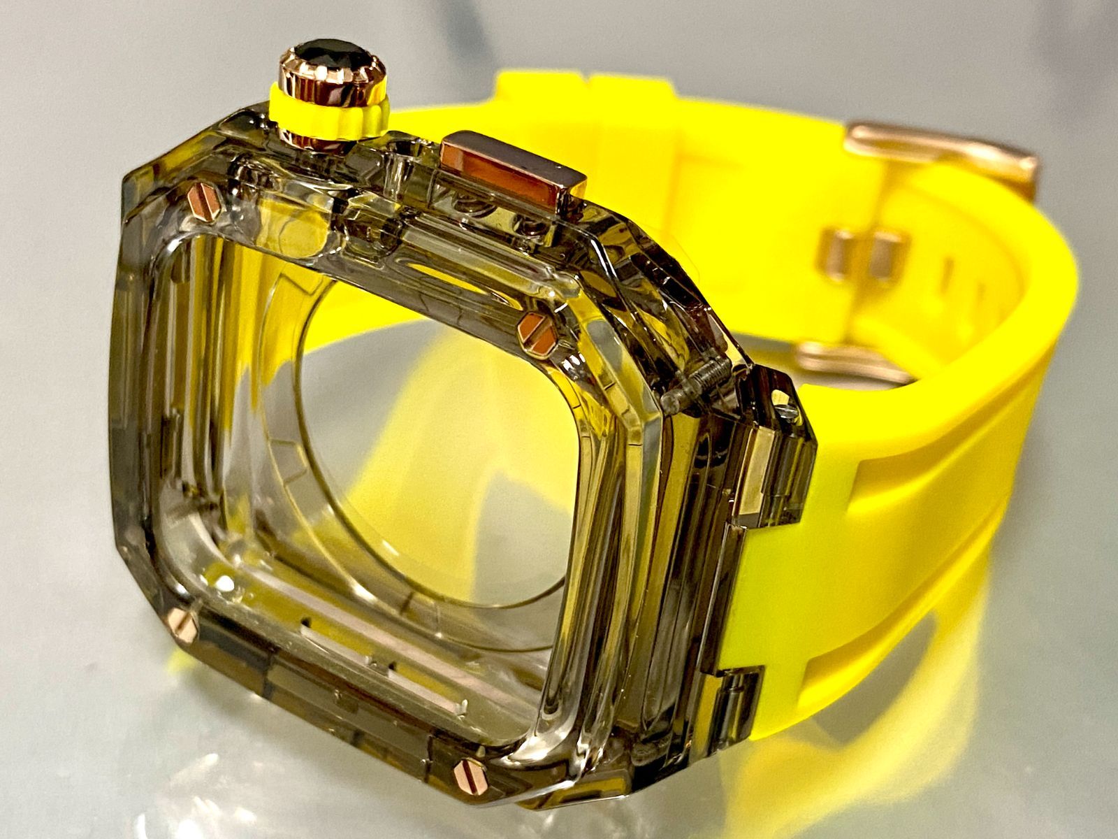 スモーク イエロー インディコ アップルウォッチ ラバーベルト カバー クリア ケース 40mm 41mm 44mm 45mm 4 5 6 7 8 se スポーツ メンズ レディース 4スクリュー Apple Watch バンド