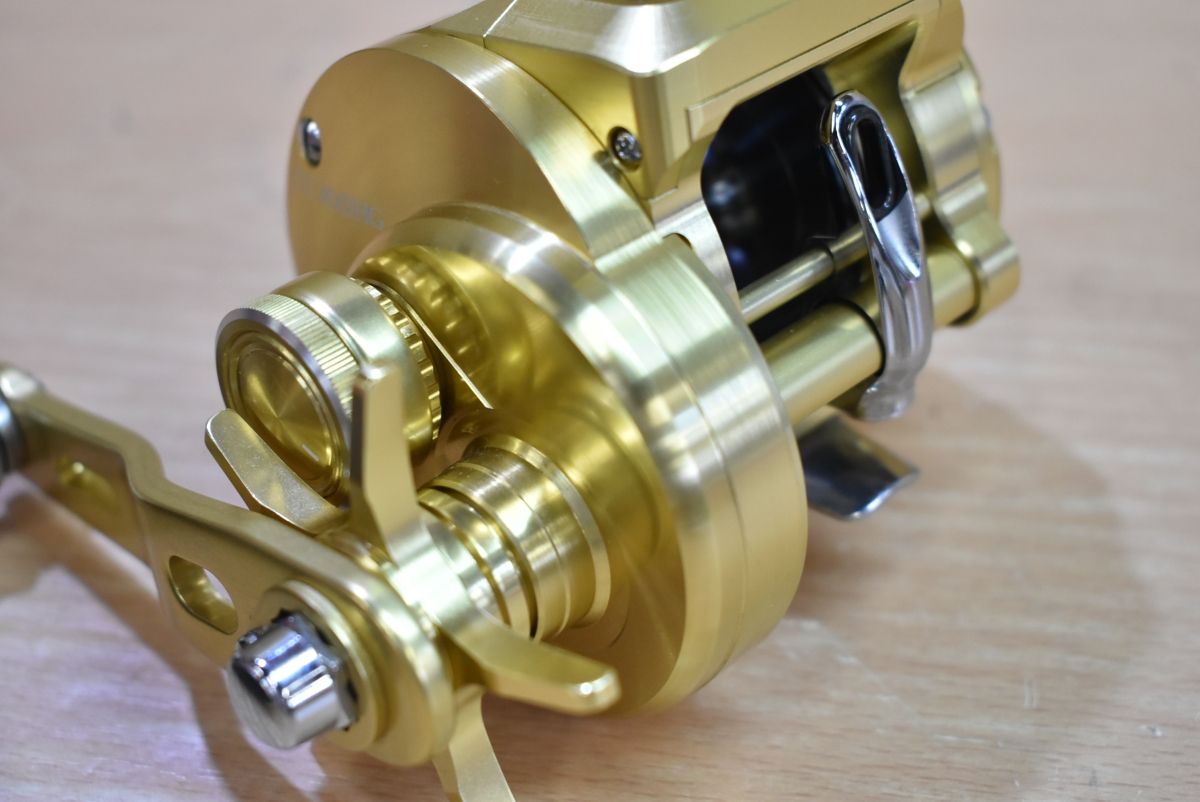 SHIMANO オシアコンクエストCT300HG 右巻き - リールお 得 な 通販 サイト