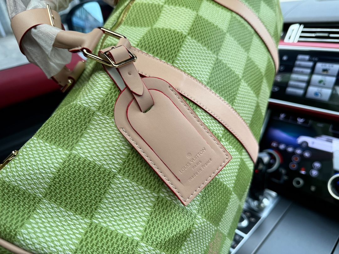LOUIS VUITTON ぺガス45 タイガ　キャリーバッグ　トラベルバッグ Louis Vuittonトラベルバッグ/リュックサック、小銭入れ