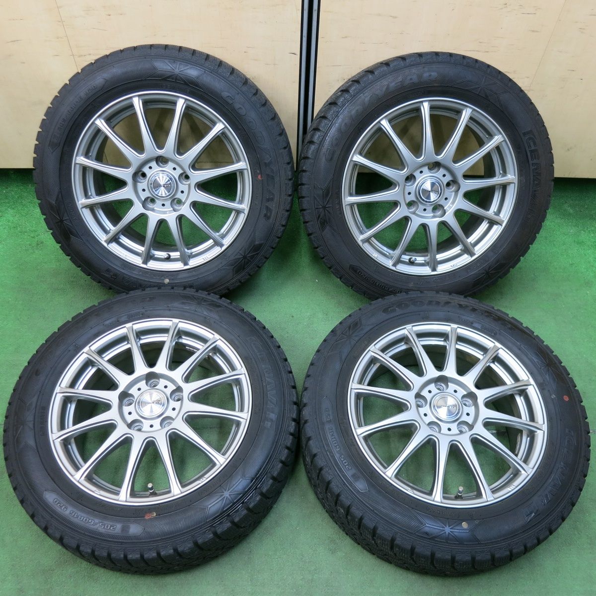 [送料無料] バリ溝！9分スタッドレス 205/60R16 グッドイヤー アイスナビ6 ravrion LUMIERE 16インチ PCD114.3/5H5010810SYス