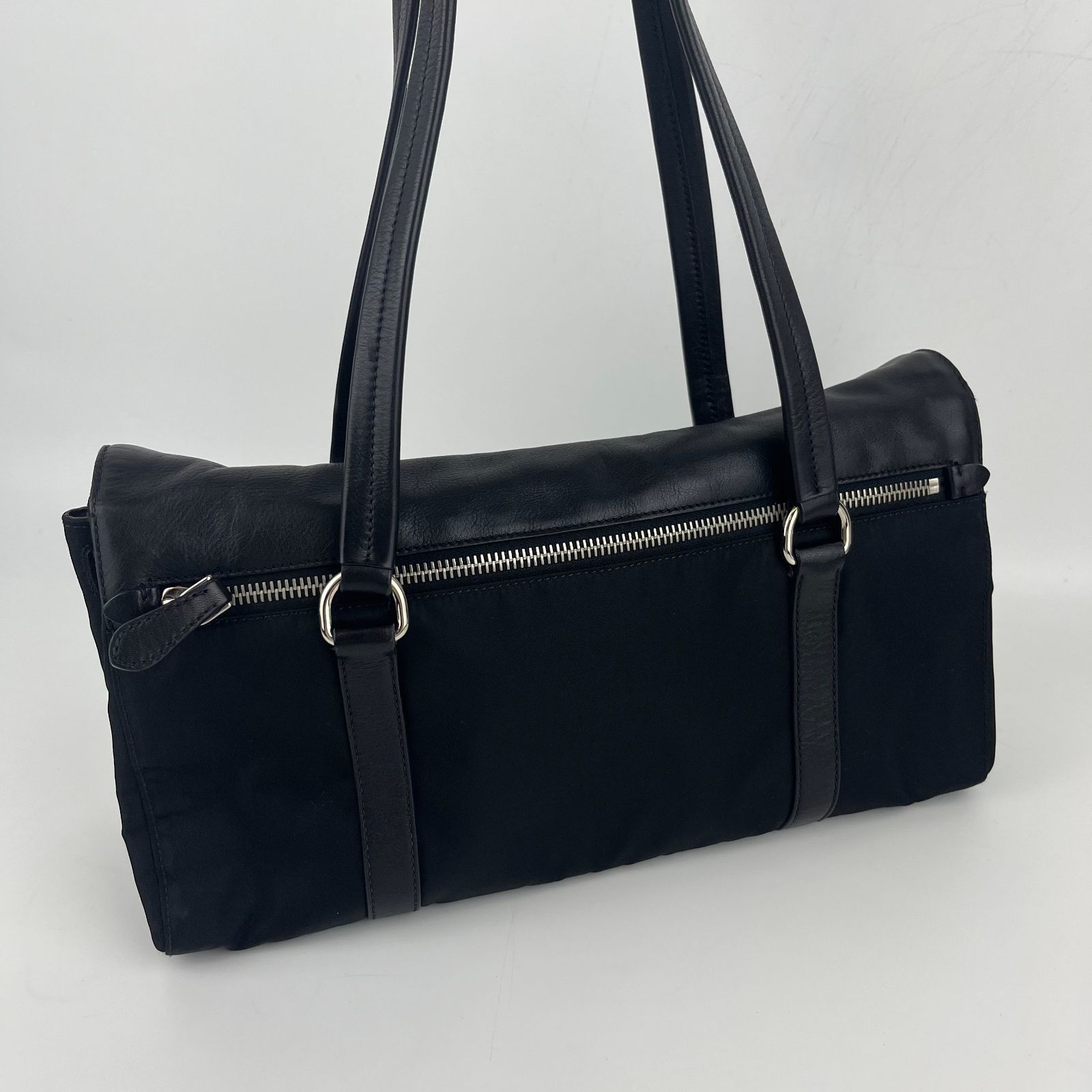 PRADA プラダ ハンドバッグ ショルダーバッグ 肩掛け 三角ロゴ 