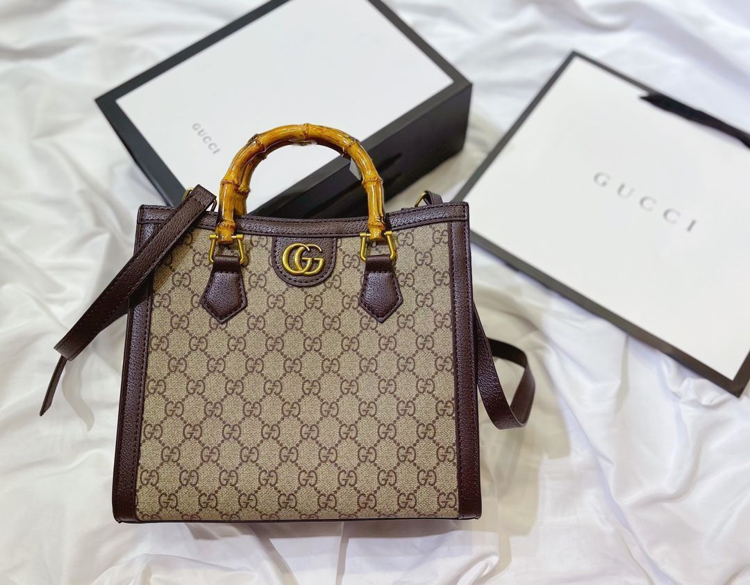 グッチ GUCCI ハンドバッグ 124255 ショルダーバッグ 人気沸騰 GUCCI グッチ ショルダーバッグ ハンドバッグ 財布 3点