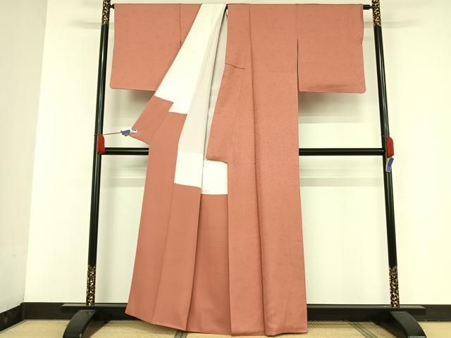 平和屋着物○上質な色無地 花唐草地紋 甚三紅色 正絹 逸品 AAAV9008np