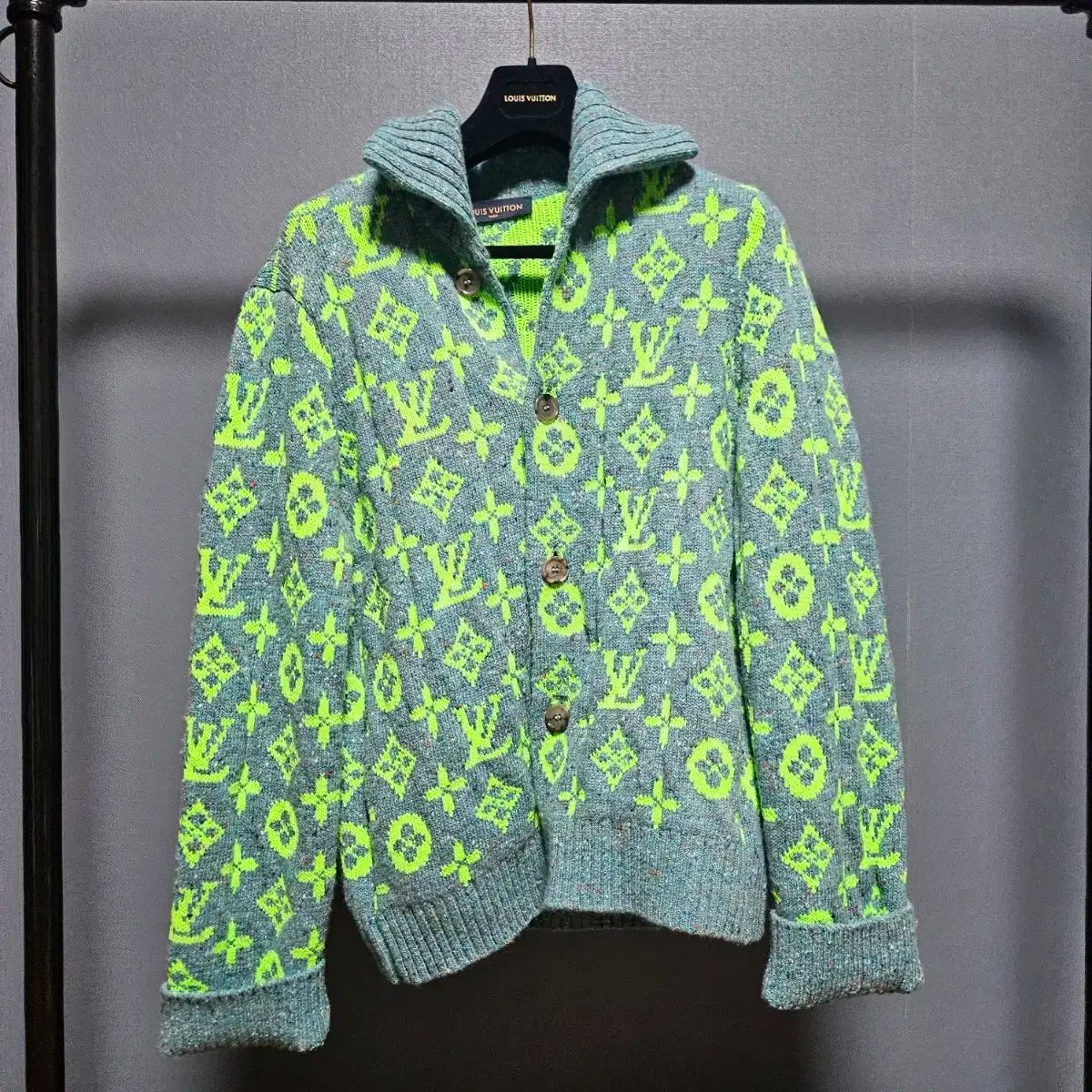 Louis Vuitton モノグラムシグネチャーニットカーディガン