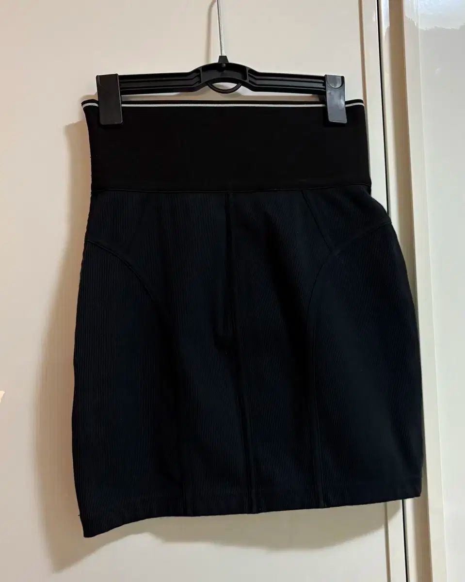 Alexander Wang アレキサンダーワング 弾力性のある スカート xs