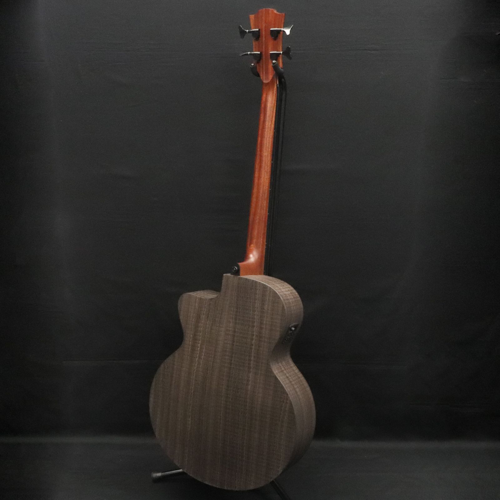 Guitars アコースティックベース
