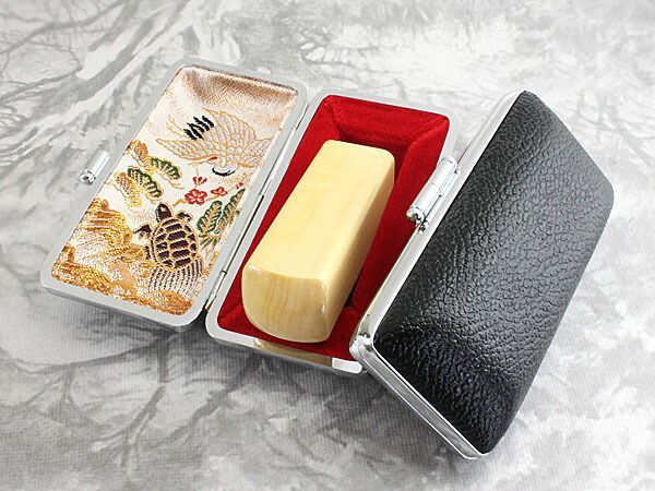 法人印鑑 ケース付き 薩摩産 本柘 角印 寸胴 15mm 会社印 ケース付き 牛革もみ皮ケース モミ革 黒色 牛革もみ おしゃれ 牛もみ ブラック 旧字 特殊文字 作成 OK プレゼントやギフトに 15 法人 印鑑 送料無料