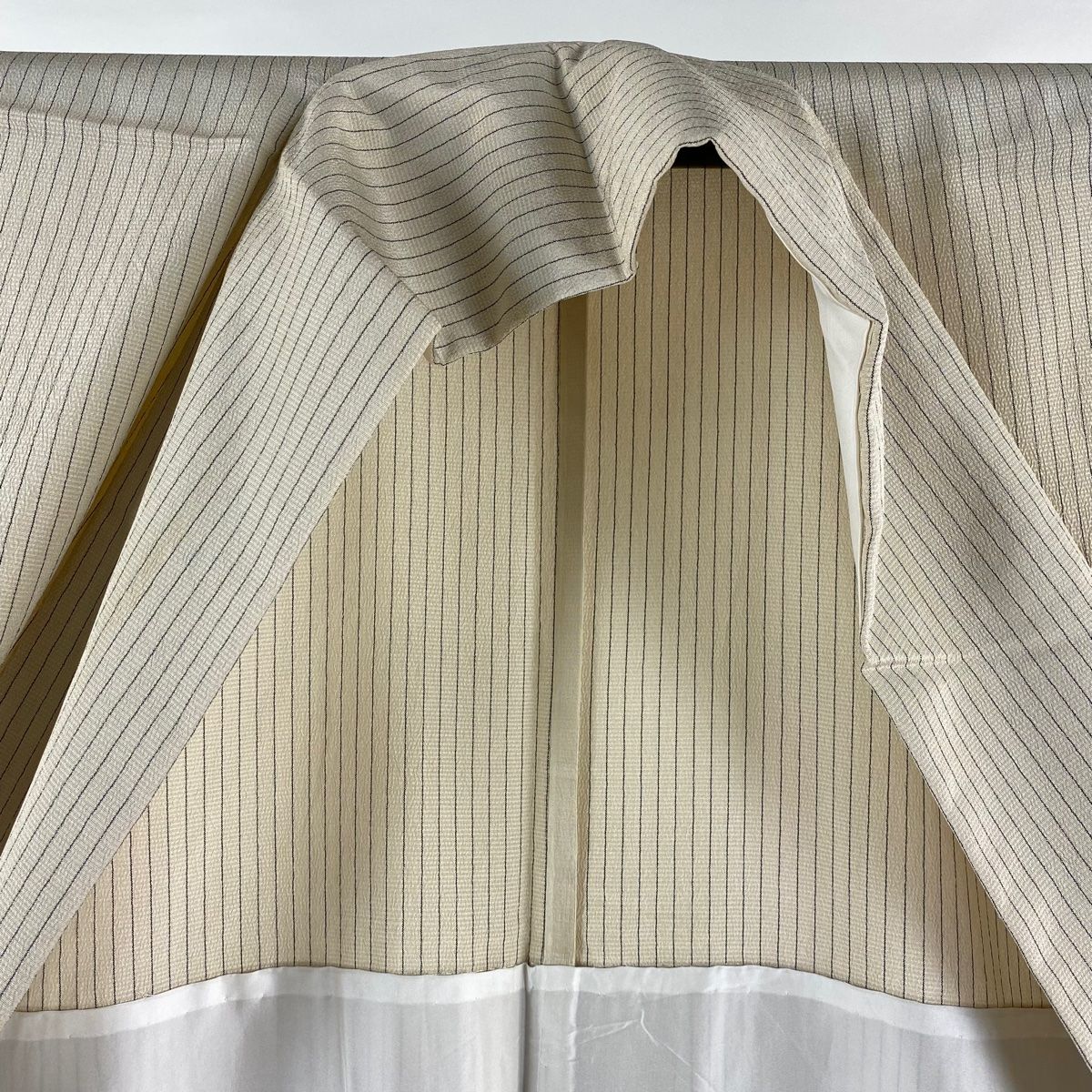 付下げ 身丈166cm 裄丈67cm M 単衣 塩沢物語 塩沢紬地 証紙 源氏車 縞  