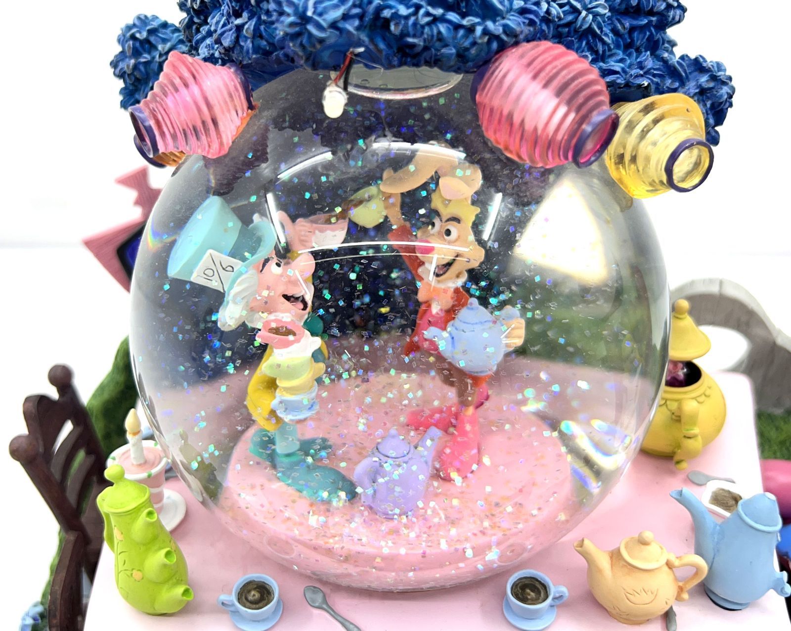 盛岡30-0061】不思議の国のアリス スノーグローブ ディズニー