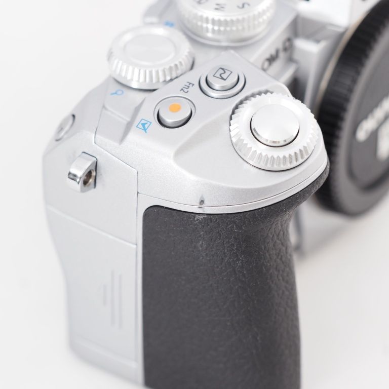 OLYMPUS オリンパス ミラーレス一眼 OM-D M1 ボディ 限定