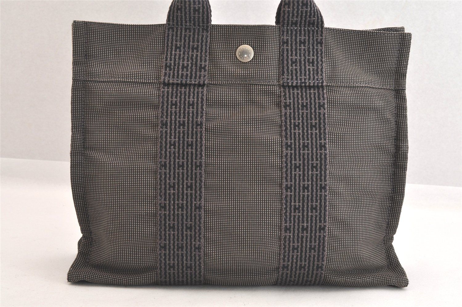 ナイロン グレー