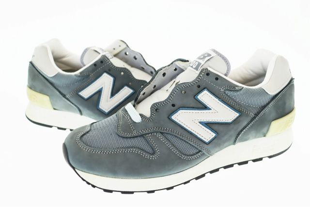 ニューバランス NEW BALANCE 観賞用 2005年復刻 M1300 ローカット スニーカー US8.5 グレー ブランド古着ベクトル ●▲ 250513