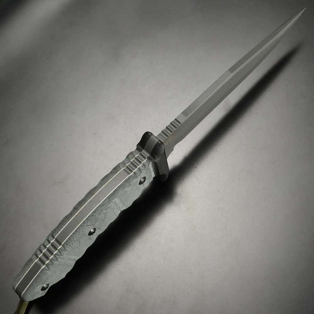 アウトドアナイフ