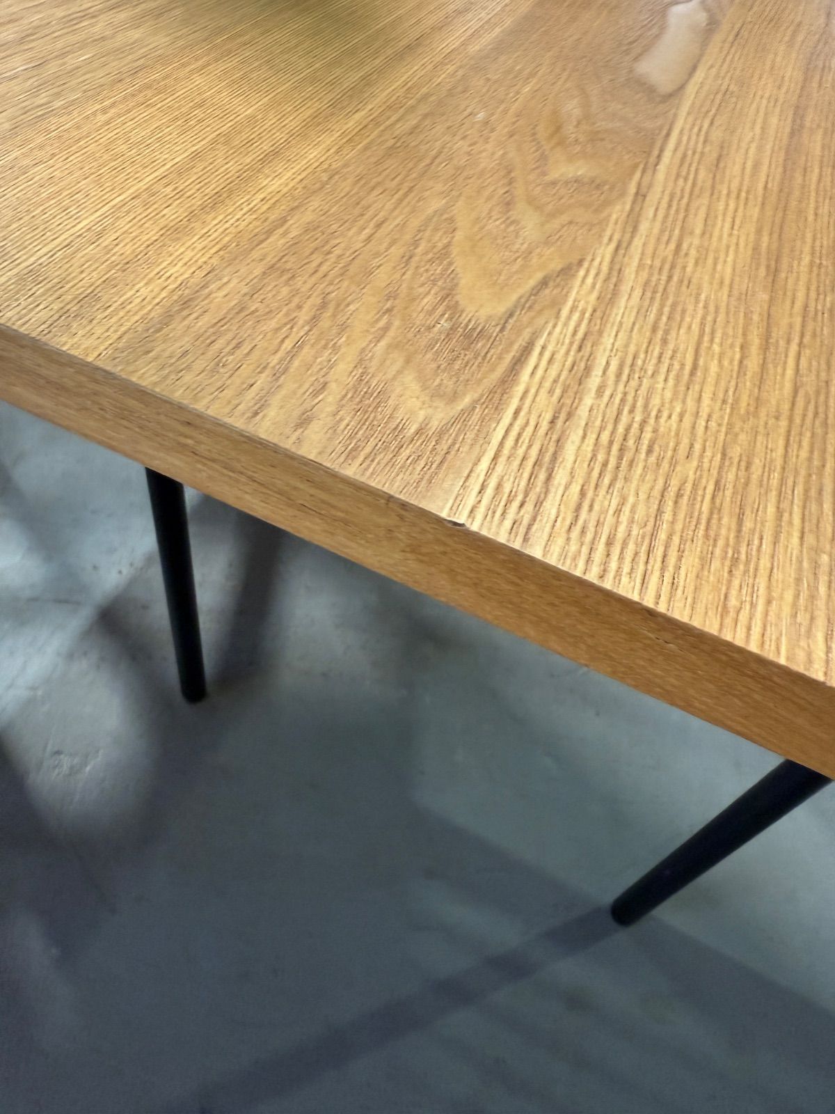 ダイニングテーブル