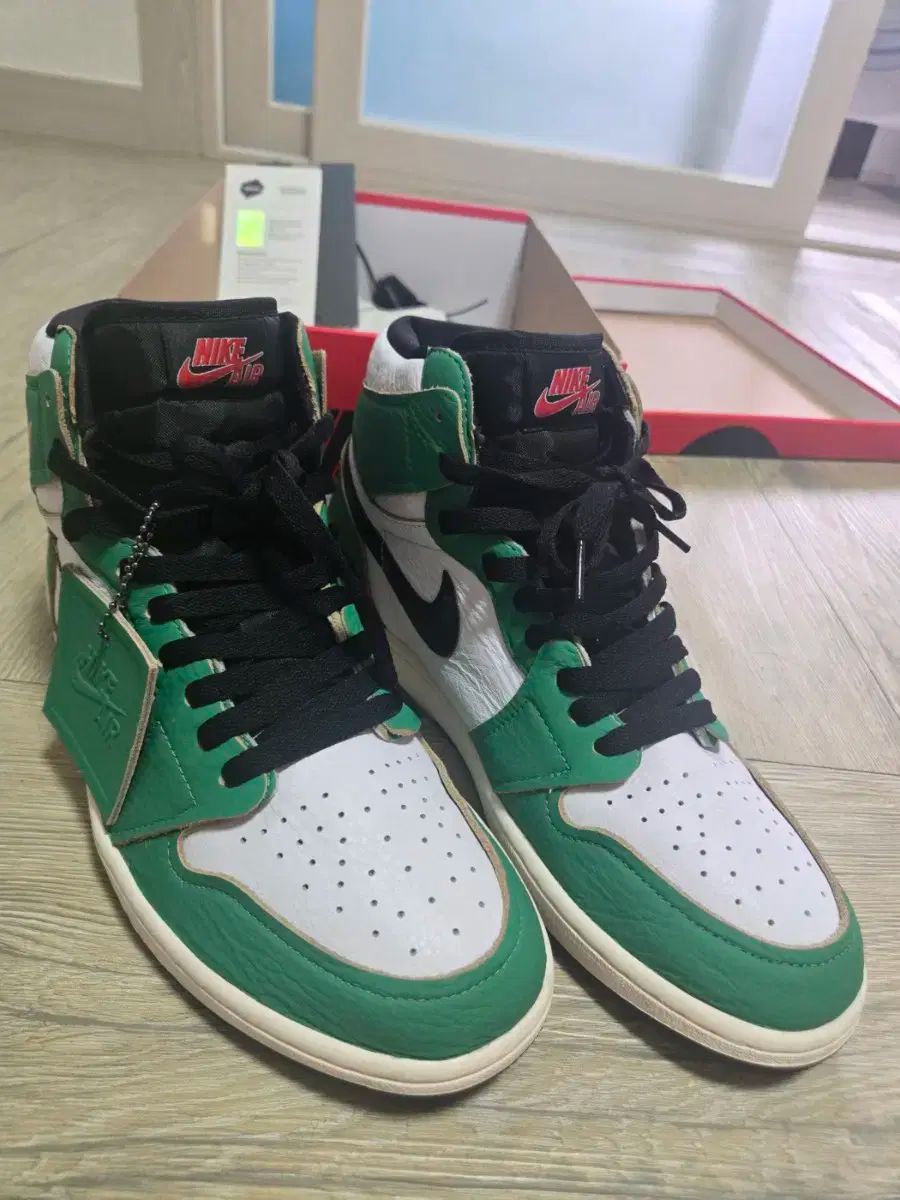NIKE ナイキ ジョーダン 1 ハイ ラッキーグリーン 280
