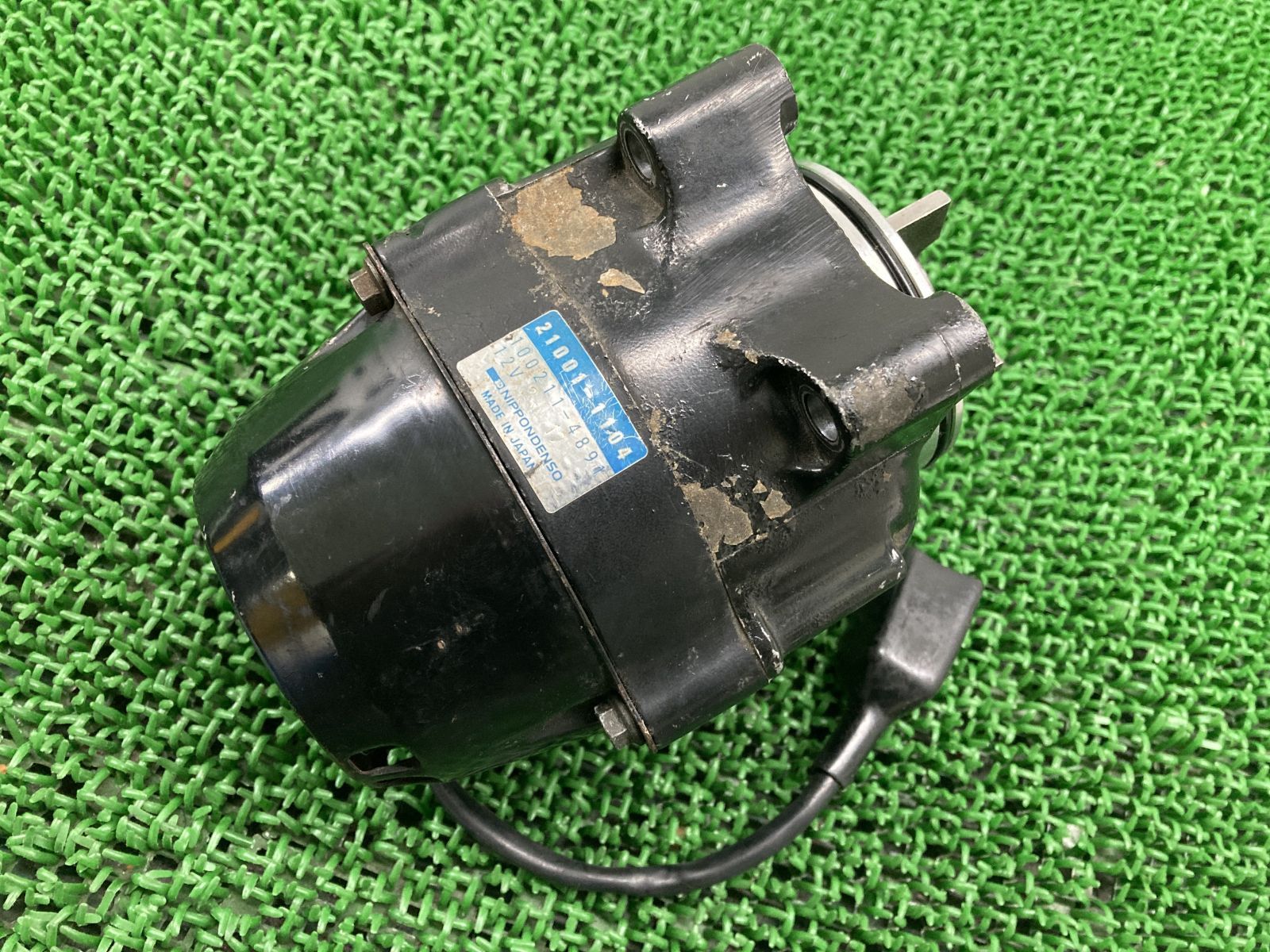 GPZ900R ジェネレーター 21001-1104 カワサキ 純正 バイク 部品 ZX900A オルタネーター ダイナモ 機能的問題なし 割れ欠け無し