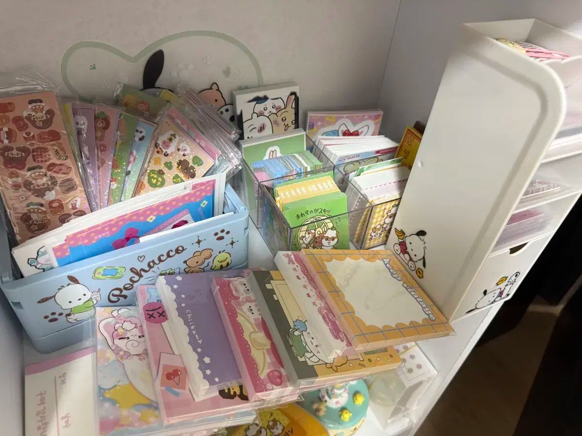 サンリオ ちいかわ もち ステッカー 収納ケース まとめ売り