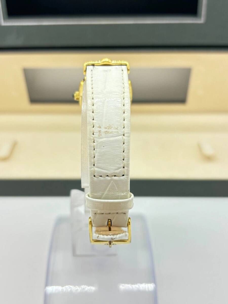 箱付】GUCCI 6300L ゴールド×ブラック クォーツ レディース腕時計 動作