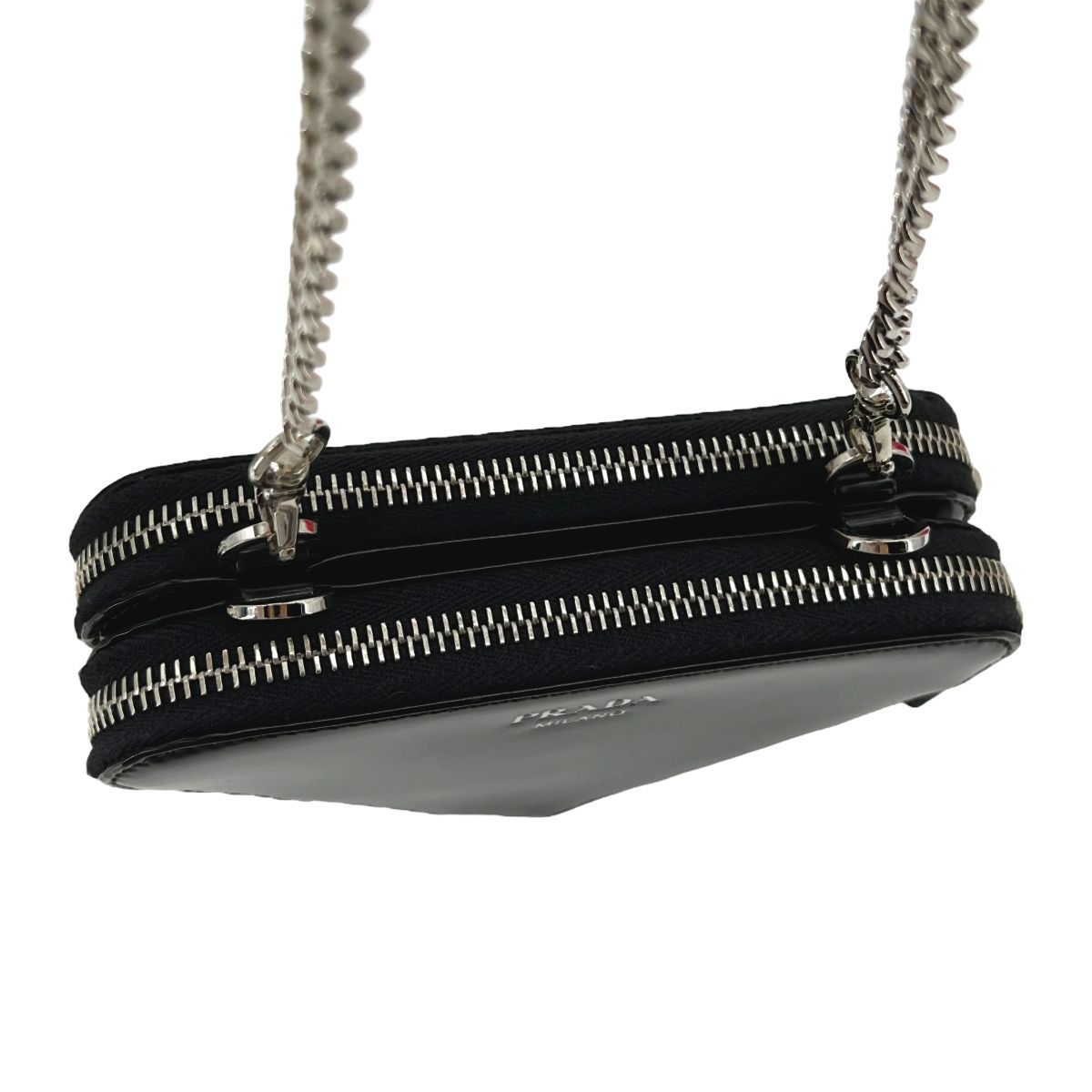 中古】 PRADA プラダ トライアングル ビジュー チェーンポーチ